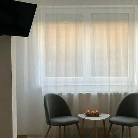 Avantgarden - Netflix Free Braşov