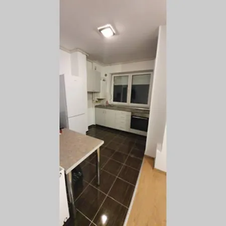 Avantgarden - Netflix Free Apartamento Braşov