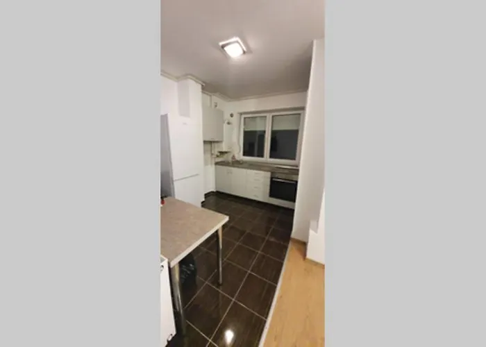 Avantgarden - Netflix Free Апартаменти Брашов